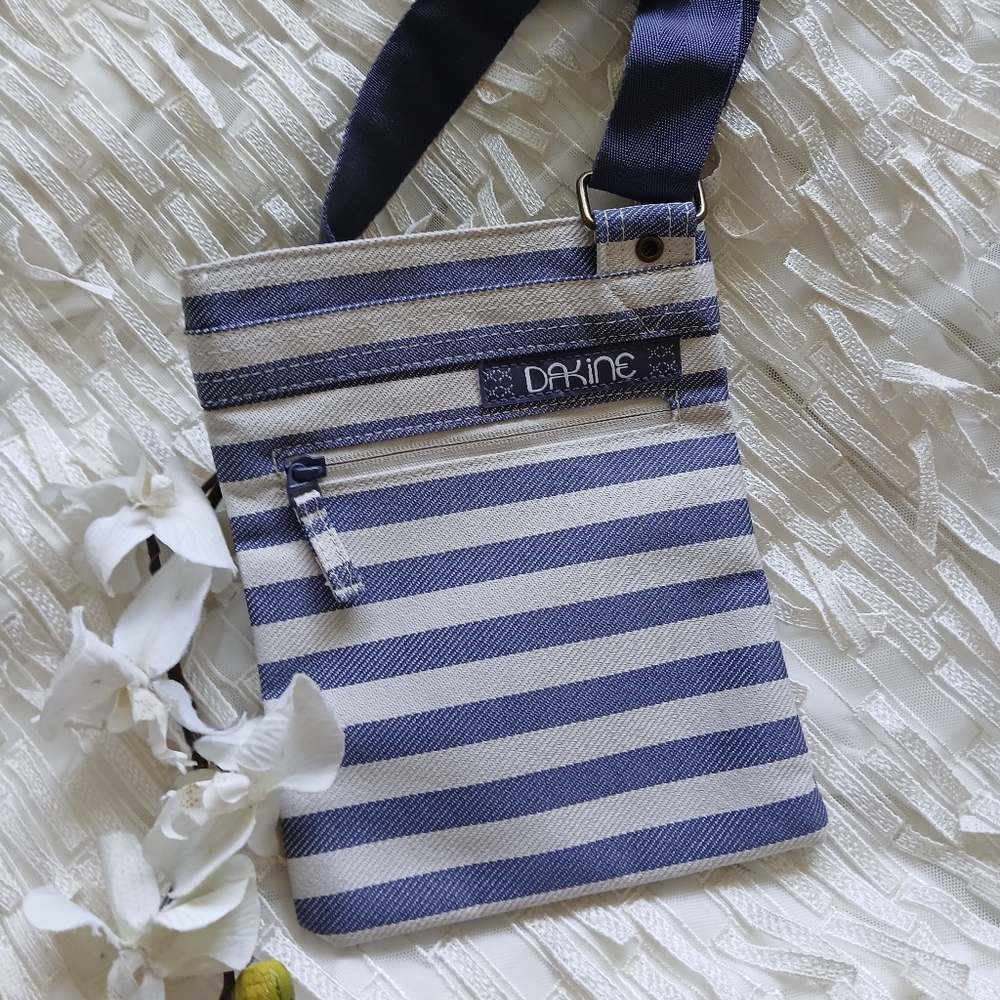 Dakine Striped Crossbody Bag
